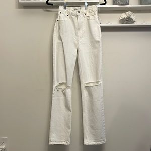 Curve Love | Ultra High Rise | 90s Straight Jeans | White |
